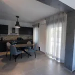 Seta Bed & Breakfast 4*