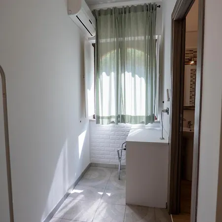 Seta Bed & Breakfast 4*